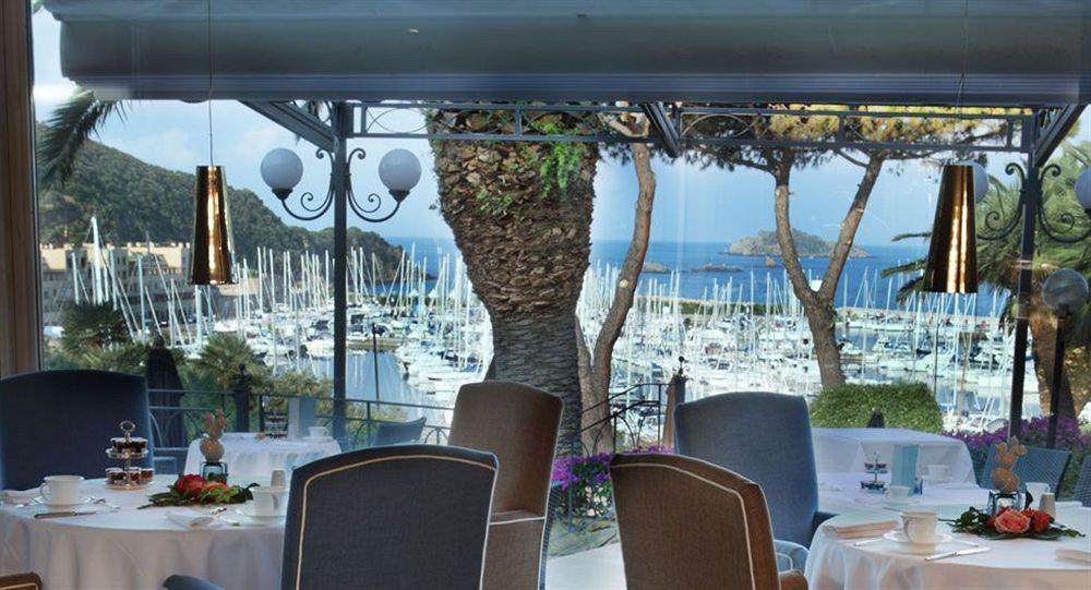 Hotel Hermitage Relais & Chateaux Бройл-Червиня Екстериор снимка