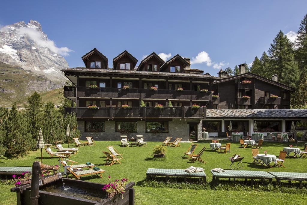 Hotel Hermitage Relais & Chateaux Бройл-Червиня Екстериор снимка