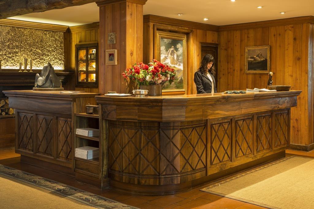 Hotel Hermitage Relais & Chateaux Бройл-Червиня Екстериор снимка