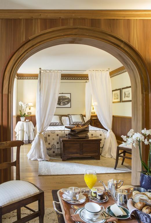 Hotel Hermitage Relais & Chateaux Бройл-Червиня Екстериор снимка