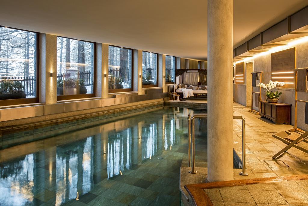 Hotel Hermitage Relais & Chateaux Бройл-Червиня Екстериор снимка