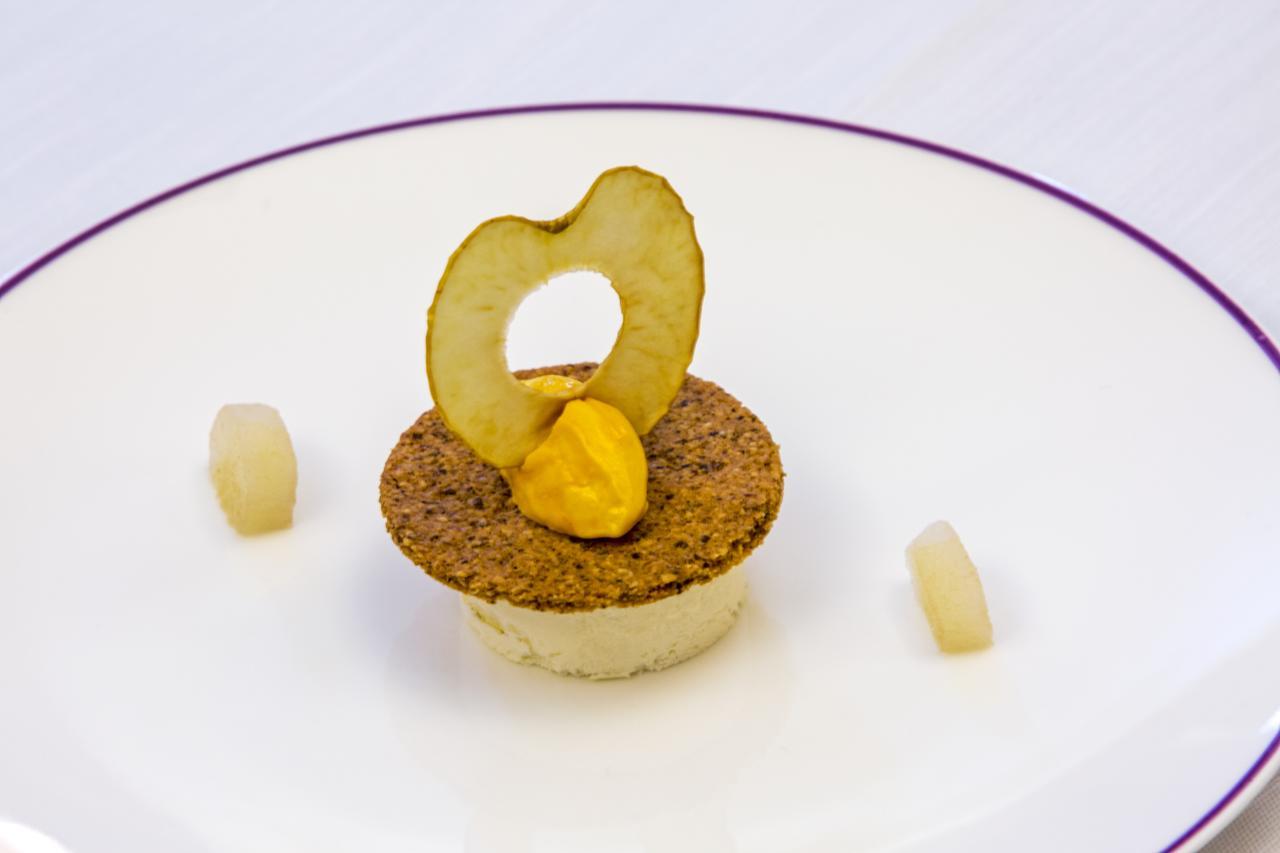 Hotel Hermitage Relais & Chateaux Бройл-Червиня Екстериор снимка