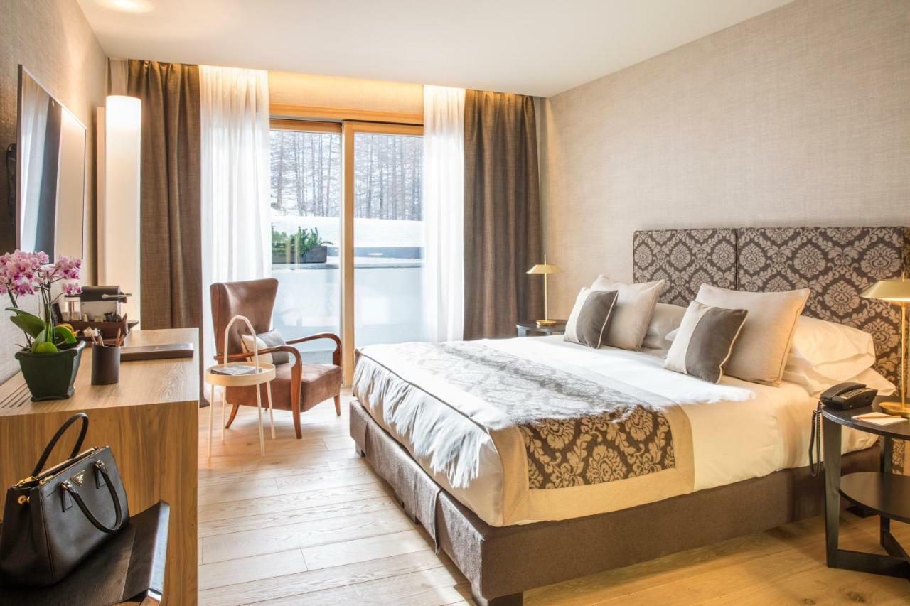 Hotel Hermitage Relais & Chateaux Бройл-Червиня Екстериор снимка